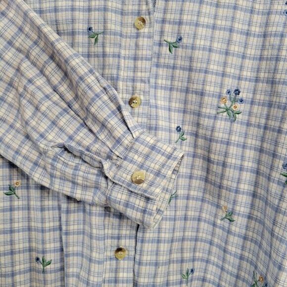 Vintage Casey & Max Blue Plaid Shirt Embroidered Flowers Denim Collar Linen LG - Picture 1 of 8